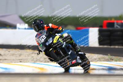 media/Jun-07-2025-TrackDaz (Sat) [[4413525952]]/C Group/1240pm (Turn 1)/